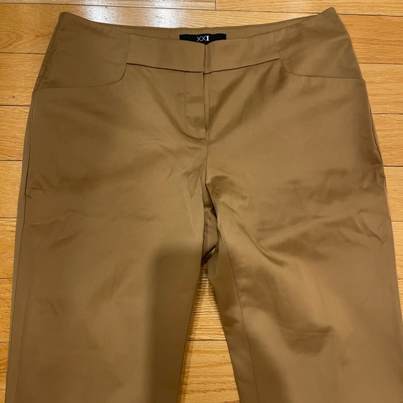 Forever 21 tan dress pants size 8 - Picture 2 of 3